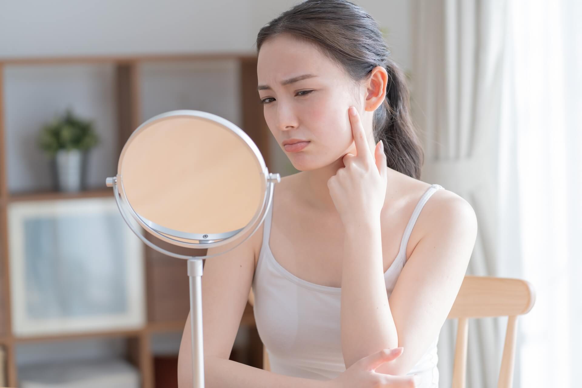 にきびに関する悩みと皮膚科での対応